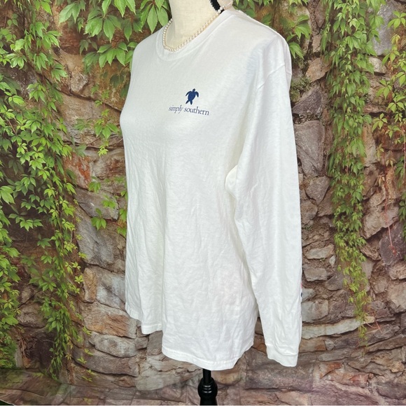 SIMPLY SOUTHERN White Long Sleeve Graphic Tee, M - Picture 3 of 9